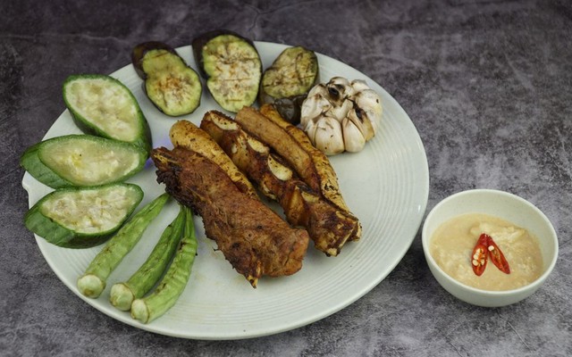 Bò Tơ Sao Vàng - Lẩu & Nướng - Hải Sản
