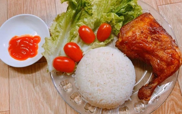 Cơm Gà Hoàng Linh - Trần Xuân Soạn