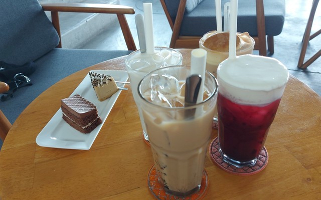 Hẻm 207 - Cháo Sườn & Mì Trộn - Lê Văn Thọ