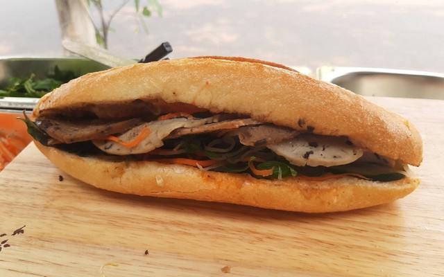 Bánh Mì Chay - Tịnh