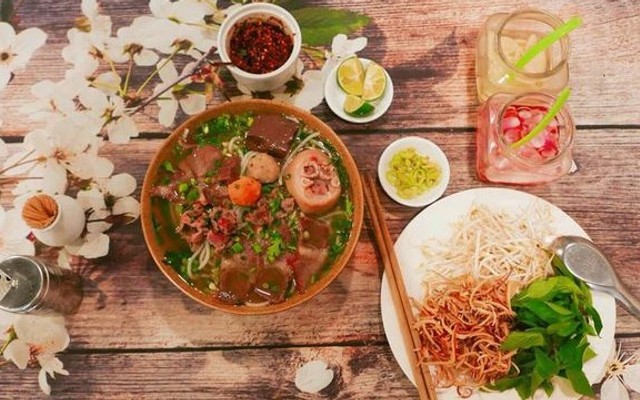 Bún Bò Huế Ngự Uyển - Trương Đinh
