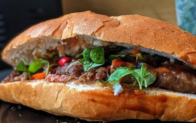 Bánh Mì Sài Gòn - Lạc Trung
