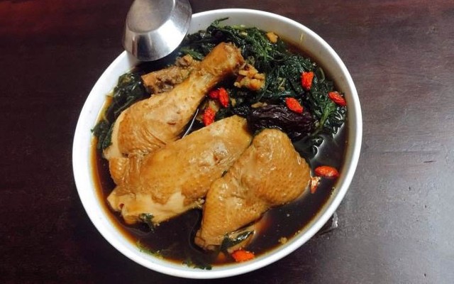 Gà Tần Gia Bảo - 42 Bùi Quốc Khái