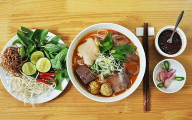 Hưng Còi - Bún Bò Huế - Tân Triều