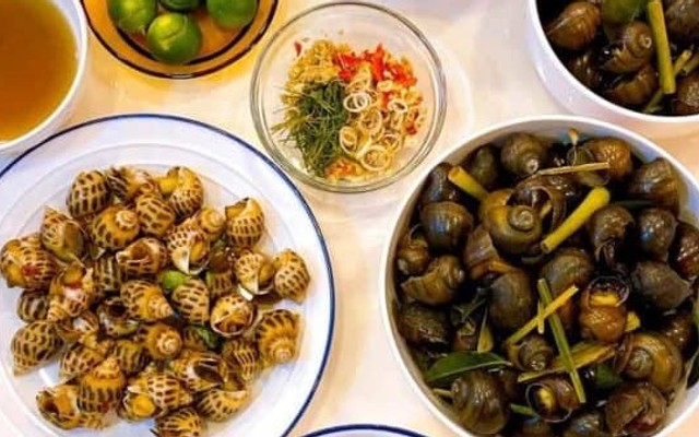 Quán Nàng Ốc - Huỳnh Ngọc Huệ