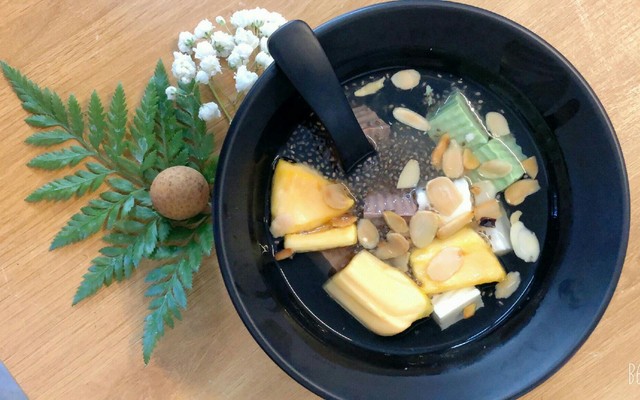 Tiệm Chè Khúc Bạch Vani - Đinh Tiên Hoàng