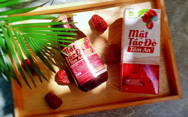 Mật Táo Đỏ Bổ Máu - Cách Mạng Tháng 8