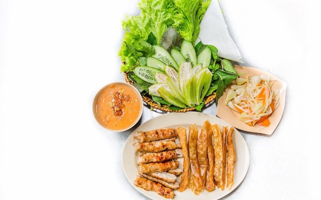 TRÀ SỮA CHỊ EM - Nem Nướng & Bún Thịt Nướng - Nguyễn Thị Đặng