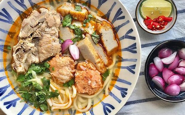 Bánh Canh XU NA - Thái Thị Bôi