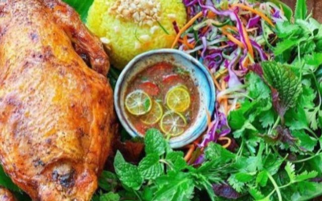 Tiệm Gà Nướng Tây Bắc - Quang Vinh