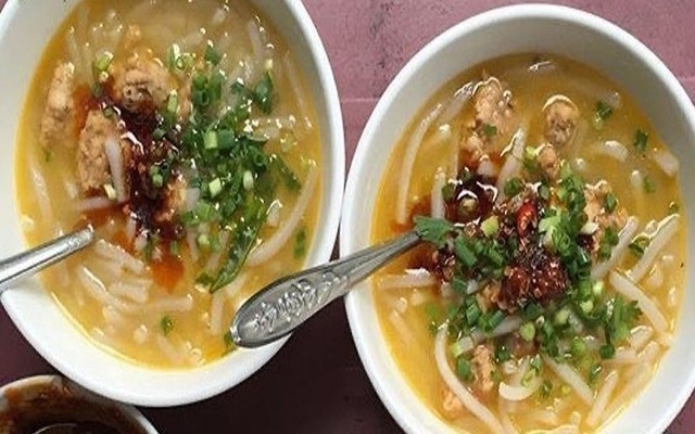 Bánh Canh O Gái - Vạn Xuân