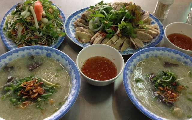 Cháo Vịt Miền Tây & Gỏi Gà Ta - Nguyễn Ái Quốc