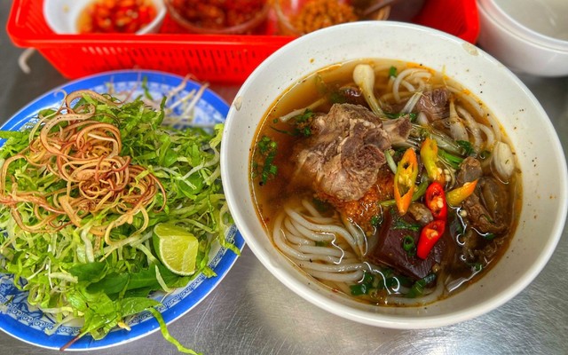Bún Bò Huế Thuỷ Hoa - Lam Sơn