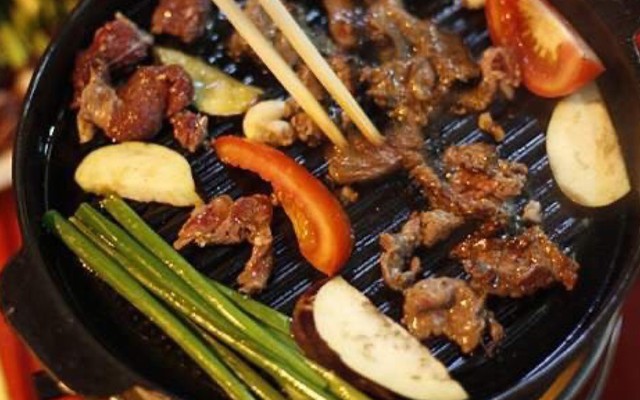 Xúc Xích Ngon Hà Nội - Nướng & Lẩu - Giáp Nhất