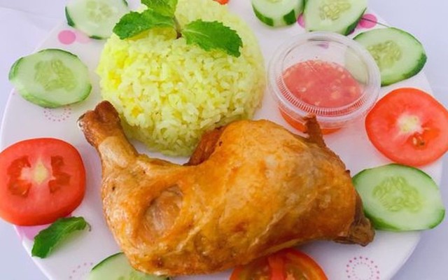 Cơm Gà Xối Mỡ 69/9 - Nguyễn Gia Trí