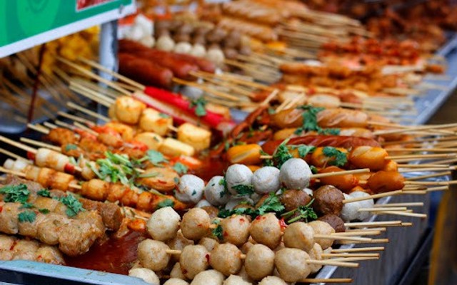 Thịt Xiên Nướng & Viên Chiên Xiên Que - 69 Tứ Liên