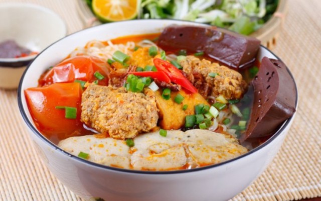 Bún Riêu & Canh Bún Cô Phụng - Nguyễn Văn Trị