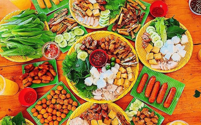 Bún Đậu Mẹ Win - Nem Chua Rán Số 1 Hà Nội - 123 Phạm Văn Bạch