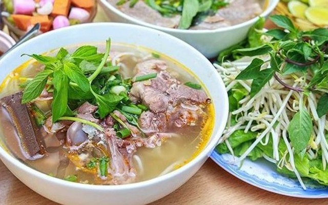 Bún Bò Huế Vỹ Dạ Quán - 229 Nguyễn Khang