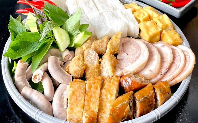 Bún Đậu 1083 - Lũy Bán Bích