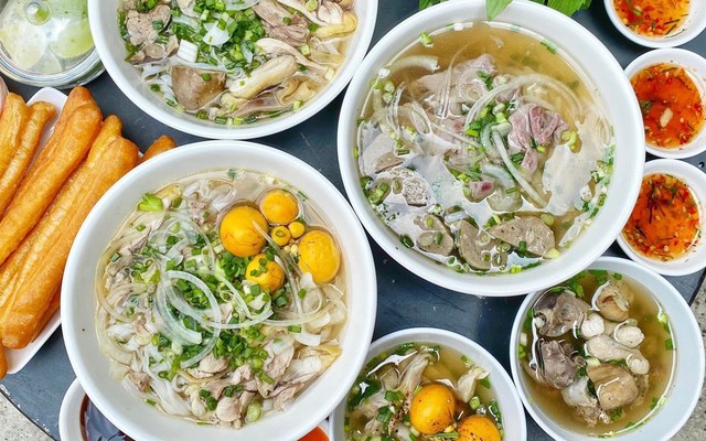 Phở Gà Bé Đạt - Nguyễn Tiểu La