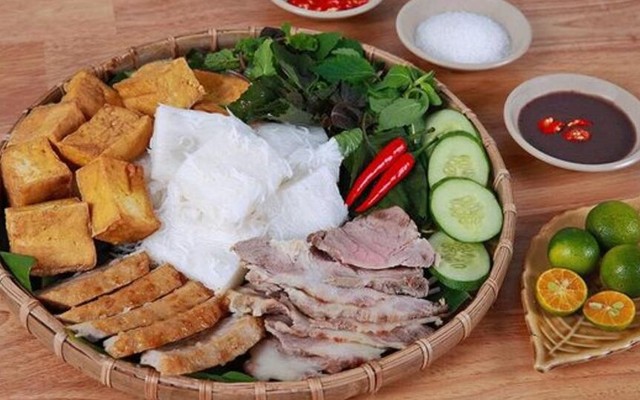 Cô Hương - Bún Đậu Mẹt - Hoàng Văn Thái