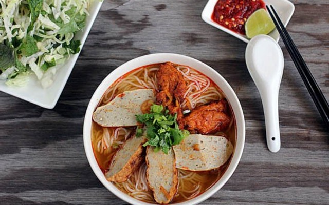 Chị Anh - Bún Chả Cá & Soup Cua - Phạm Cự Lượng