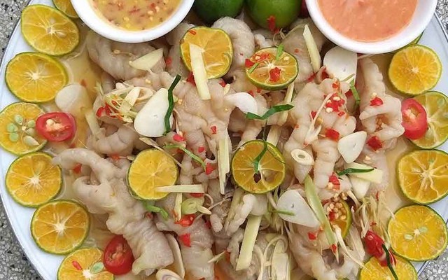 Ông Bé - Chân Gà Kim Chi - Trần Văn Đang