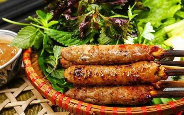 Nem Nướng & Bánh Canh Ghẹ Út Tuyền - Khu Quy Hoạch Hoàng Diệu