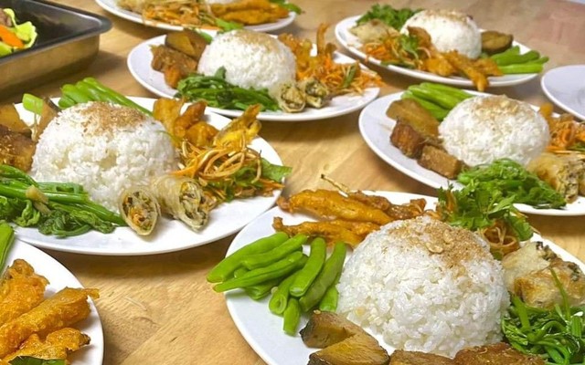 Cơm Chay Trà Hoa Tuệ Tâm - Trích Sài