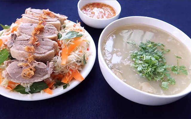 Cháo Gỏi Vịt Hòa Lân 1 - Thủ Khoa Huân