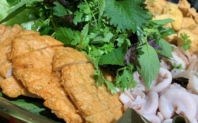 Bà Chính - Bún Đậu & Lòng Thửa Gia Truyền - Trung Kính