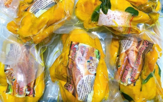 Gà Ủ Muối Hoa Mai - Ăn Vặt & Gà Ủ Muối - Trần Văn Ơn