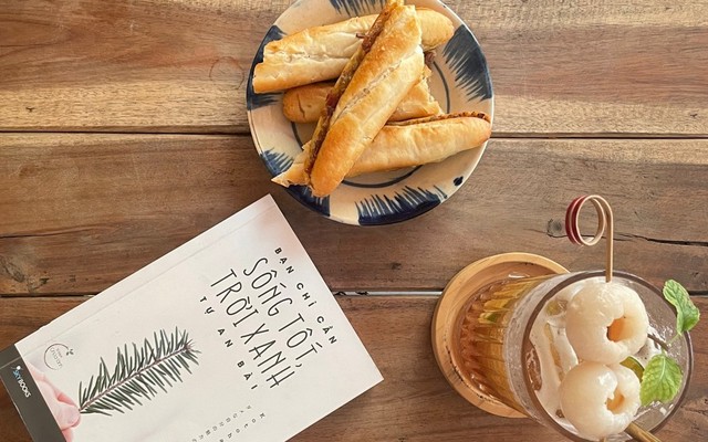 Cà Phê Con Mèo Mơ - Nguyễn Kiệm