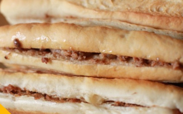 Bánh Mì 2 Que - Bà Triệu