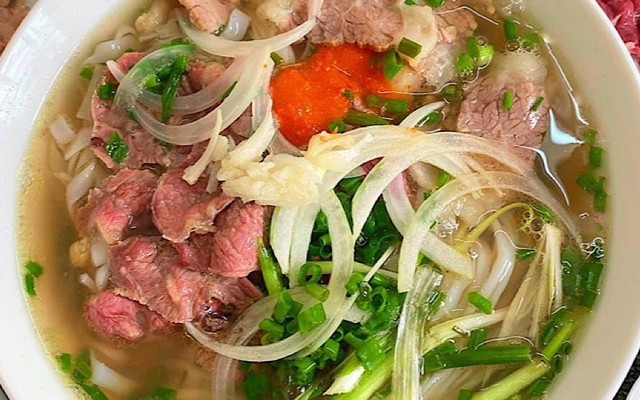 Cây Liễu 2 - Phở Tái Nạm Gầu Gân - Thống Nhất