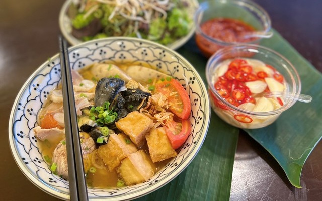 Quán Hương Việt - Điểm Tâm & Đặc Sản Hà Thành