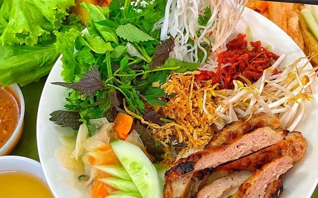 BÚN NEM NƯỚNG ANH BA HƯNG - Phan Xích Long