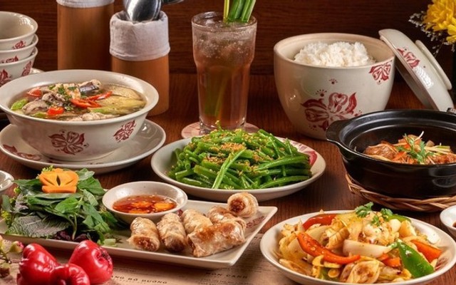 Tiệm Ăn Ngày Ba Bữa - Núi Thành