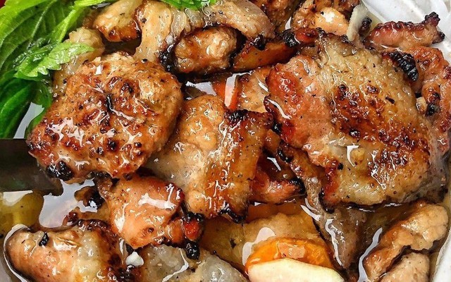 Quỳnh - Bún Chả Hà Nội - Trần Lựu