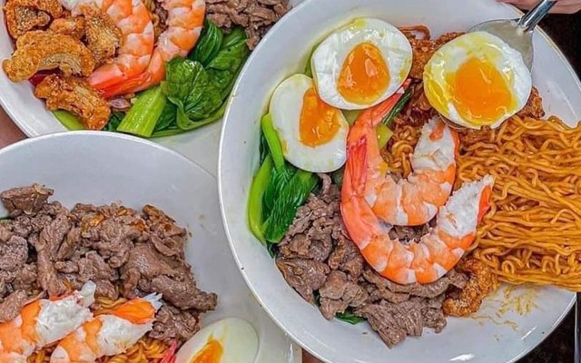 Mì Trộn Muối Ớt - Mì Xào & Bánh Lọc Huế - Bé Vy Food