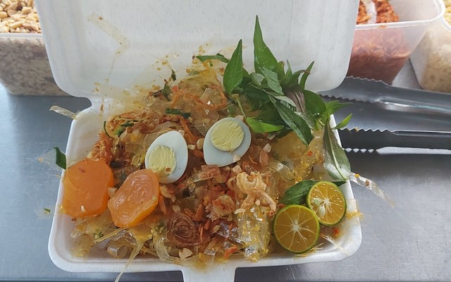 Ăn Vặt Vy Vy - Bánh Tráng Trộn Trứng Muối & Bánh Mì Nướng