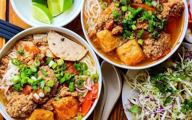 Bún Riêu & Canh Bún 82 - Trương Quốc Dung