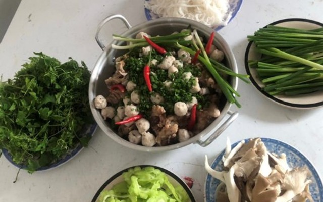 Lẩu Cá Thác Lác Khổ Qua Song Phương - Nguyễn Ái Quốc
