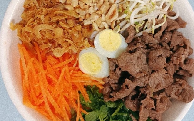 Cơm Rang, Phở Bò Kho & Bún Bò Trộn Trần Vũ