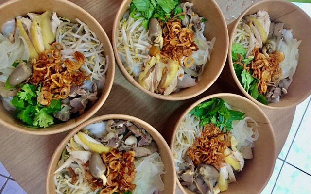 Quán Bánh Ướt Lòng Gà & Phở Trộn Hà Nội - Lê Thị Vân