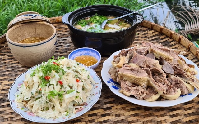Cháo Vịt Thanh Khiết - Gỏi Vịt & Chân Gà Nướng