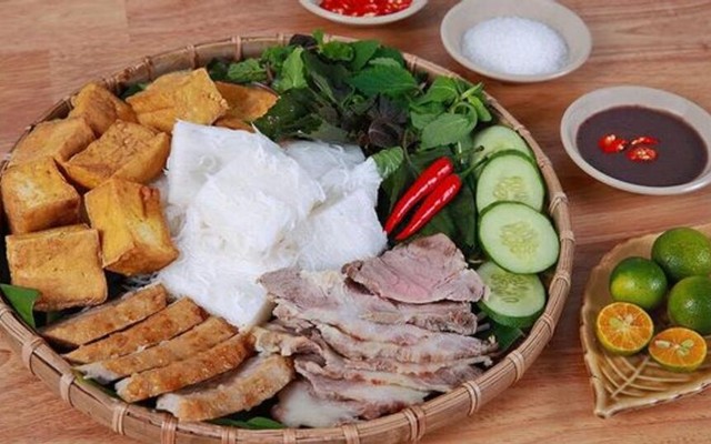 Thanh Tùng - Bún Đậu Mắm Tôm - Trần Phú