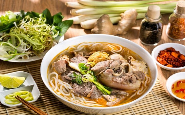 Minh Vương - Bún Bò Huế & Cơm Rang - 33 Nguyễn Viết Xuân