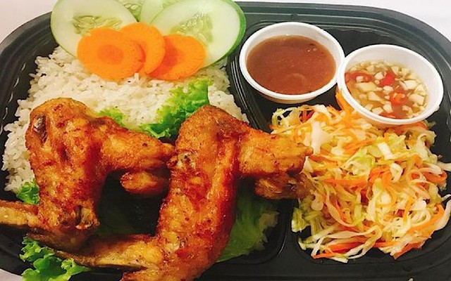 Thỏ 68 - Cơm Trưa Văn Phòng Bình Dân - Bạch Đằng